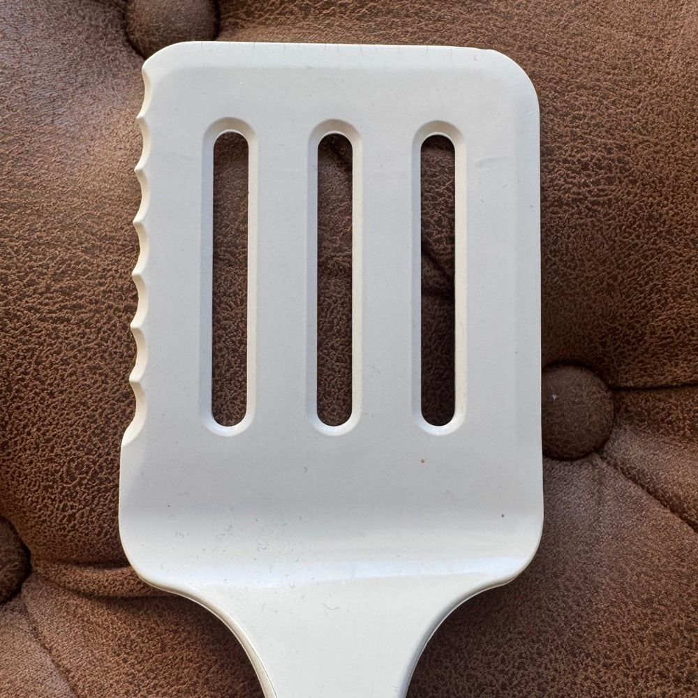 Vintage Robinson Knife Co UltraTemp White Slotted Spatula Turner Made in USA 12" - Picture 3 of 6